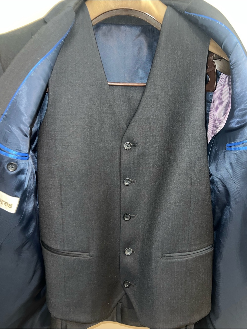 Men's 100% Wool Dark Navy Three Piece Suit - Picture 2 of 4